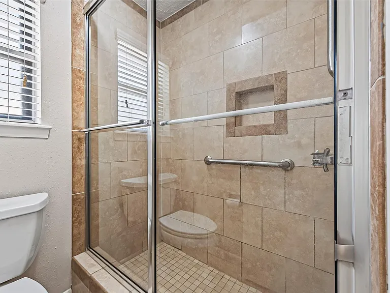 5346 King Richard Dr — Photo 25