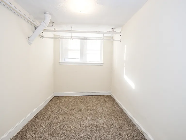Santa Rosa Apartments — Photo 18