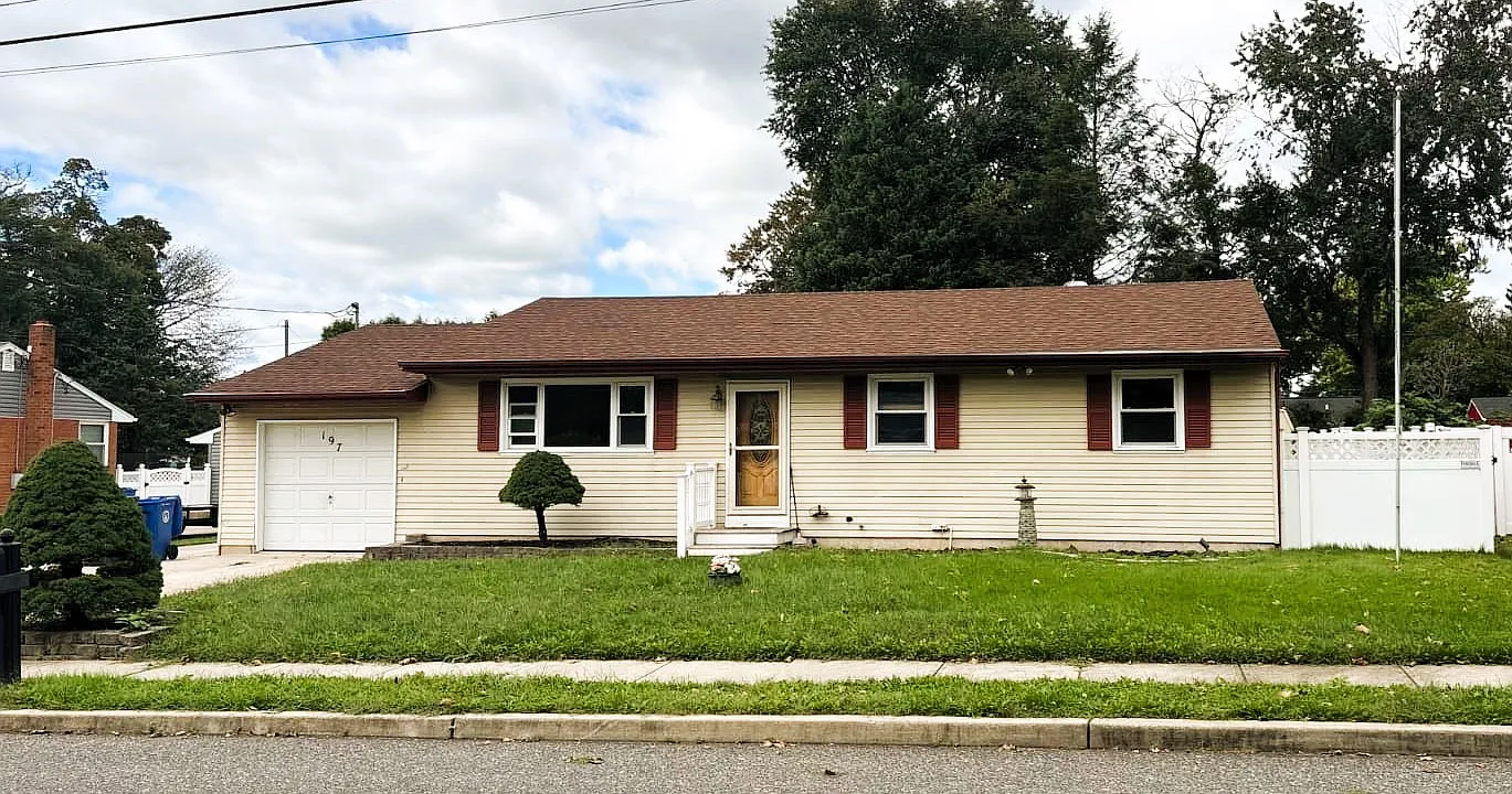 4 bed, 2.5 bath, 1540 sqft, $2,800 — Photo 1