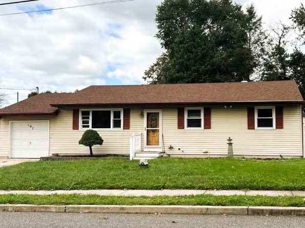 197 Bergen Ave, Thorofare, NJ 08086