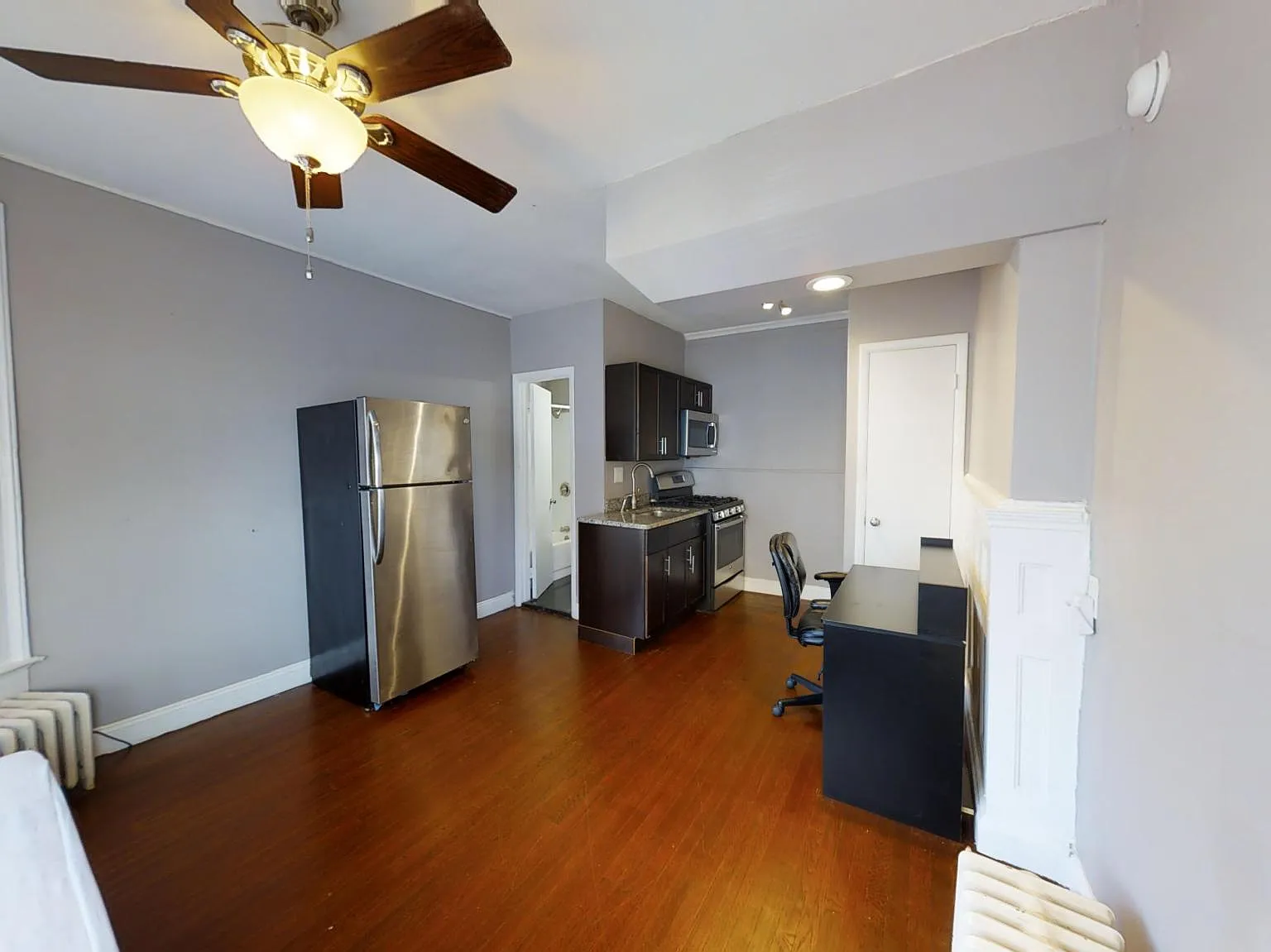 Studio, $1,300 — Photo 4