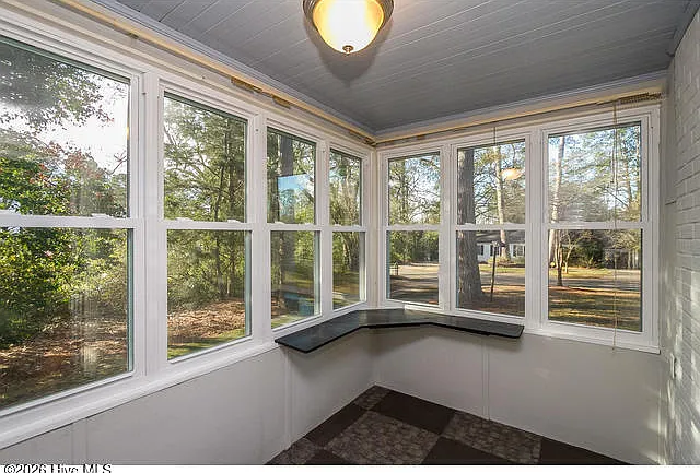 2 bed, 2.0 bath, 940 sqft, $1,300 — Photo 3