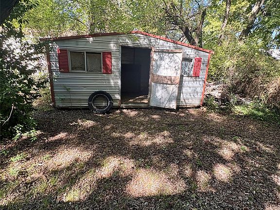 5th image of 1109 N 27th St