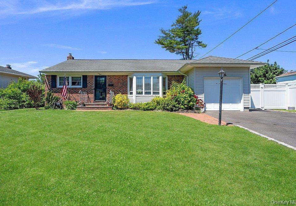 1st image of 4 Balsam Lane