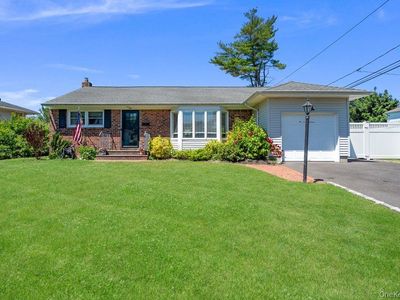 4 Balsam Lane, Commack, NY, 11725