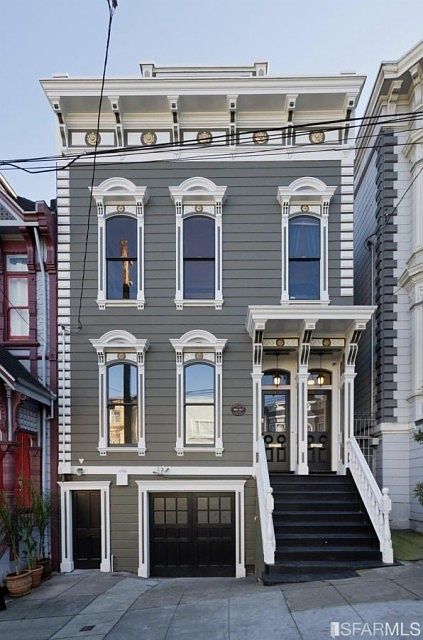 1st image of 467 Oak St