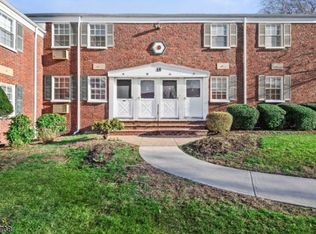 18B W Roselle Ave, Roselle Park, NJ 07204