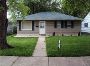 504 W 77th Ave, Schererville, IN 46375