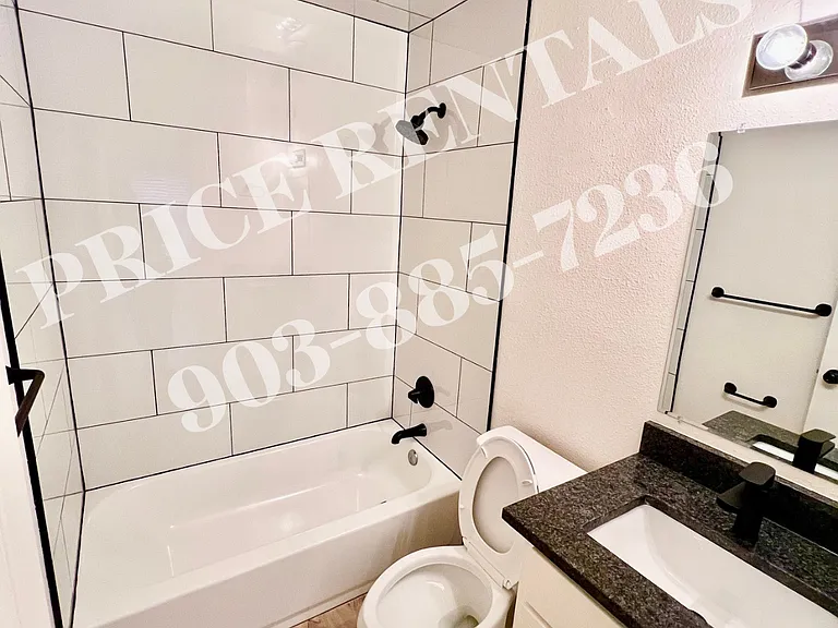 201 W Spence St #6-A — Photo 11