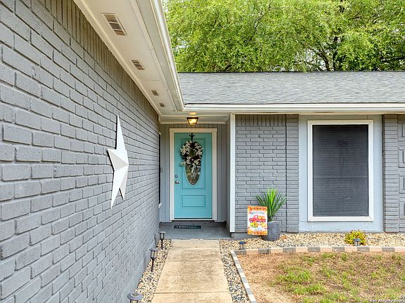 3rd image of 13939 LITTLE LEAF DR
