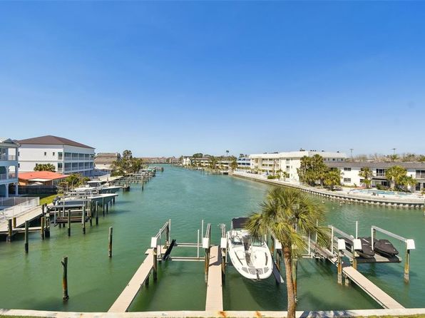 156 117th Ave, Treasure Island, FL 33706