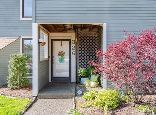 326 Crescent Spring Dr, Louisville, KY 40206