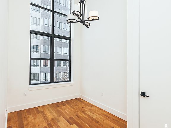 5th image of 1426 De Kalb Ave #3R