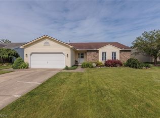 1077 Yarmouth Rd, Grafton, OH 44044