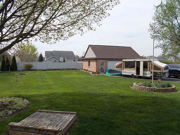 3rd image of 7051 S Fork Dr