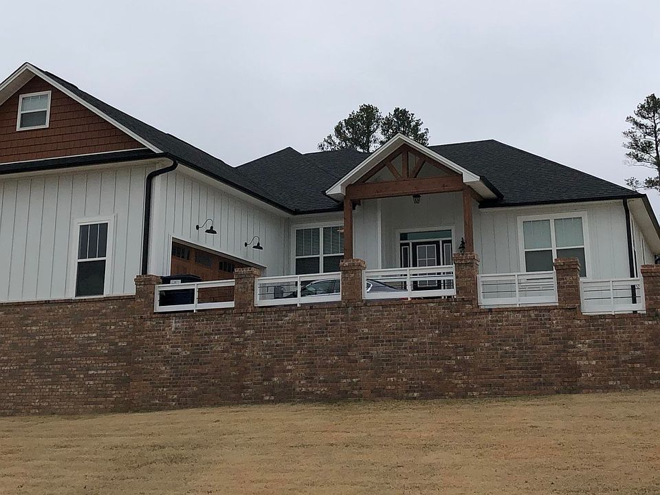 1st image of 90 Valley View Dr W