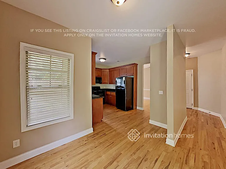 658 Royal Crest Ct — Photo 6
