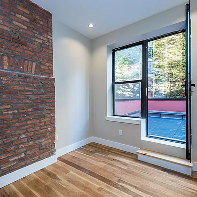 Rented by Nooklyn NYC LLC | media 38
