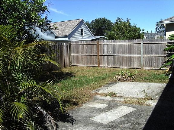 5th image of 2480 Sagemont Dr