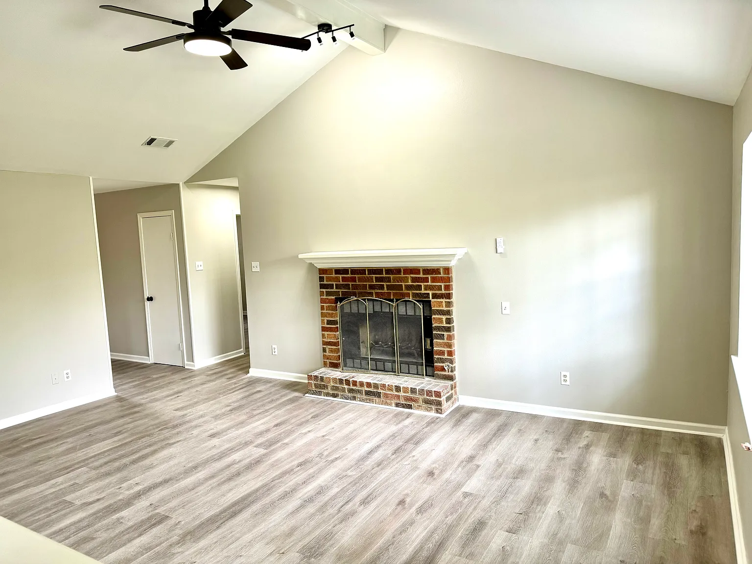 116 Sugar Maple Dr — Photo 4