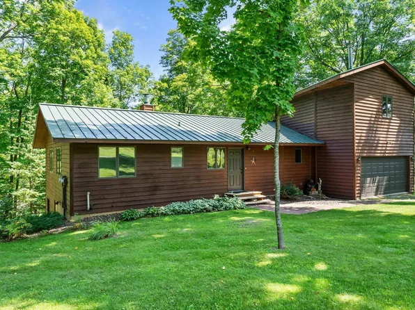 2767-1 1/2 St, Cumberland, WI 54829