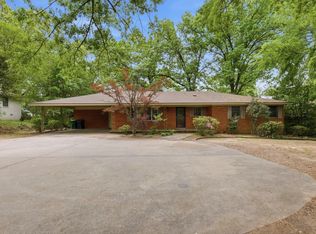 7311 W Markham St, Little Rock, AR 72205