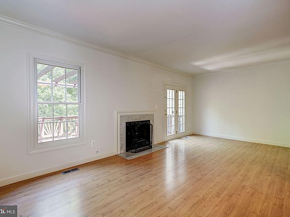 5th image of 12151 Abbey Glen Ct