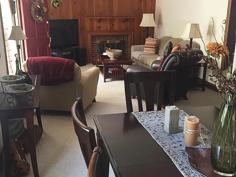 LIVINGROOM VIEW