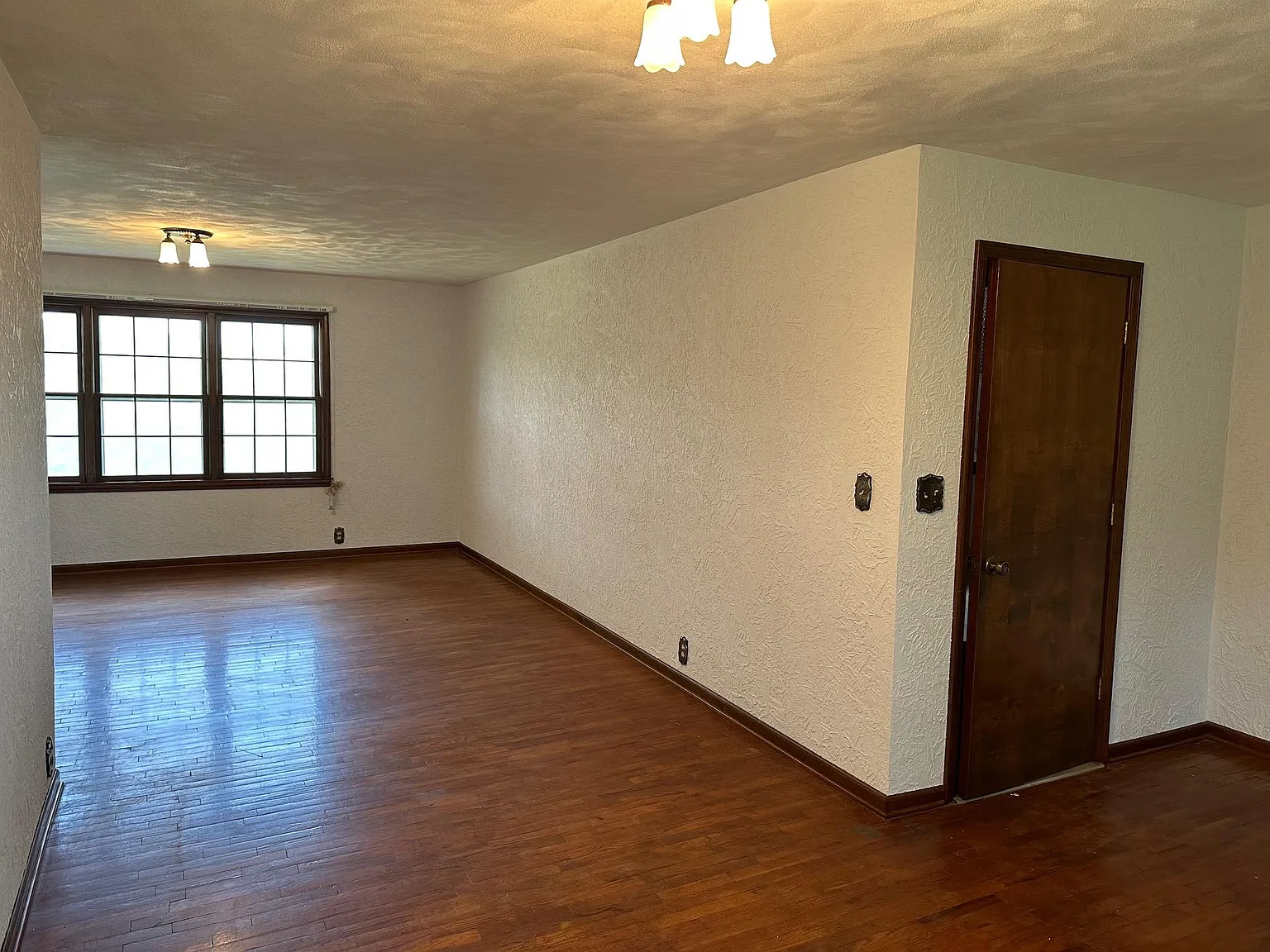 13849 Long Grove Rd — Photo 3