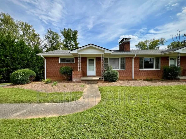 114 Arco Rd, Asheville, NC 28805