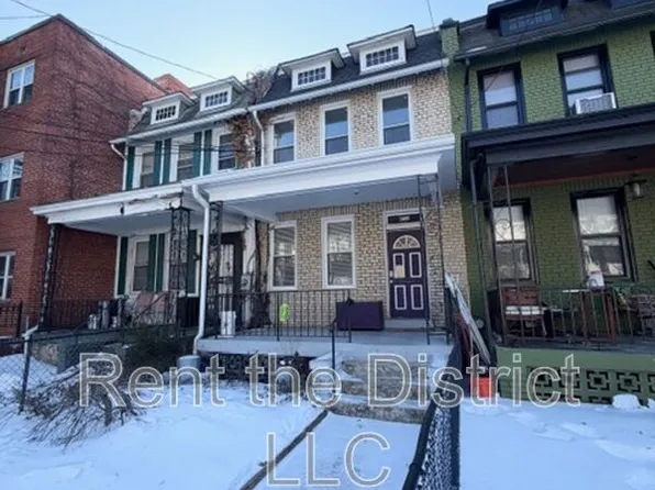 814 Longfellow St NW, Washington, DC 20011