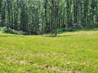 Gilmore Rd SE, Gnadenhutten, OH 44629