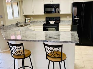 5211 E Half Moon Dr, Phoenix, AZ 85044