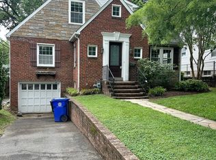 1612 N Buchanan St, Arlington, VA 22207