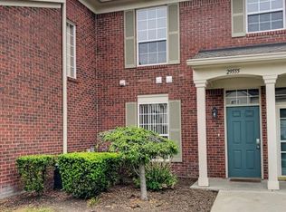29555 Nottingham Cir, Livonia, MI 48152