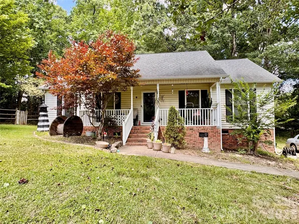 699 Wyndale Dr, Rock Hill, SC 29730