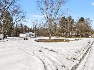 1058 & 1062 Wildcherry Dr, Gladwin, MI 48624