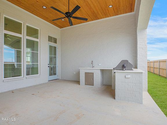 3rd image of 408 Broyles Ln