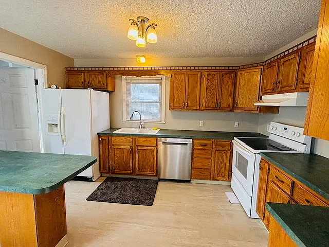 1901 S Roanoke Dr — Photo 10