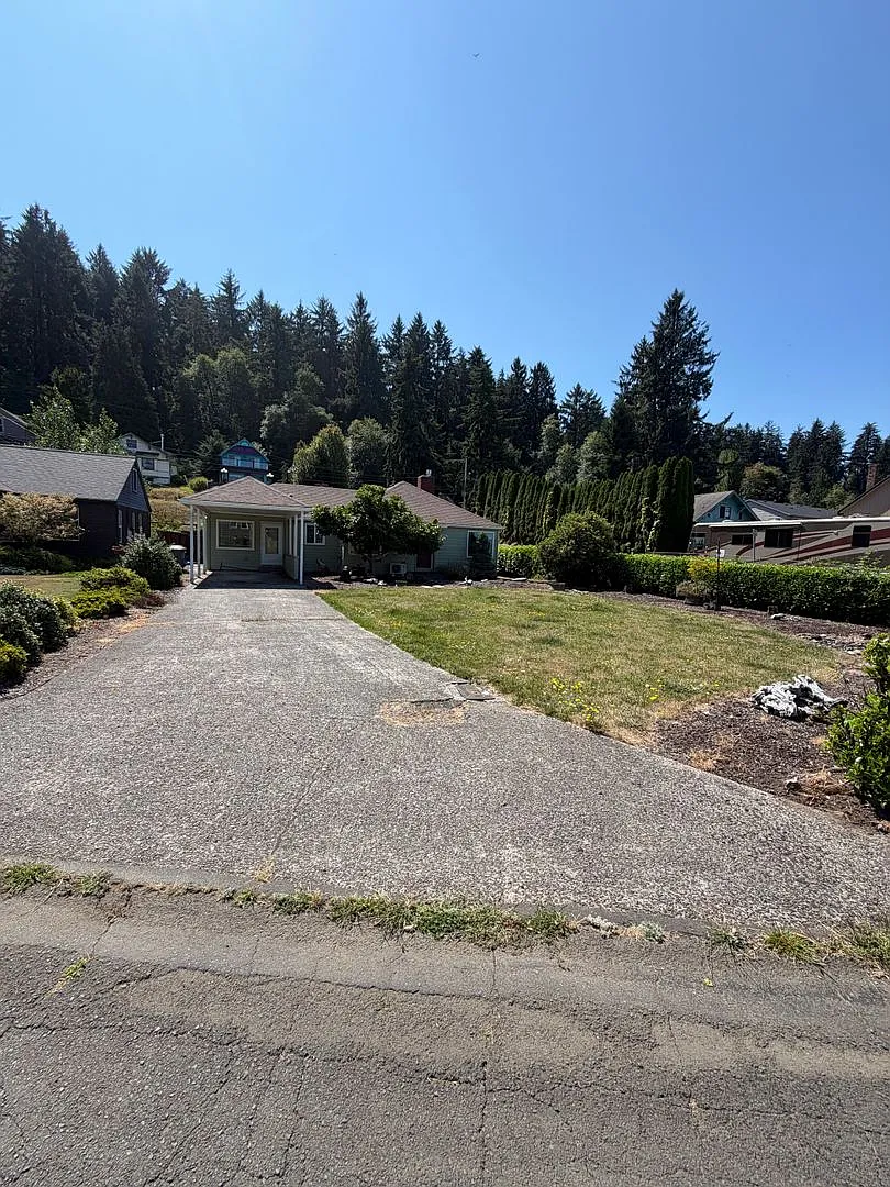 Newly Remodeled 2 Bedroom, 1 Bathroom House — Photo 1