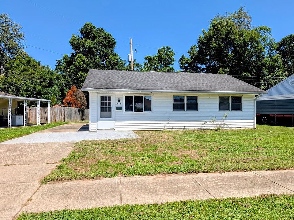 1st image of 515 Rose Dr