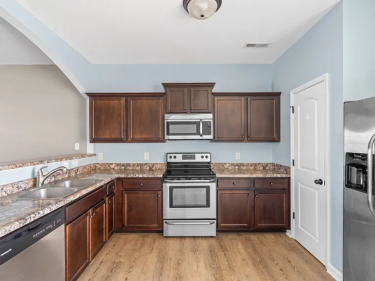 108 Justice Farm Dr — Photo 7