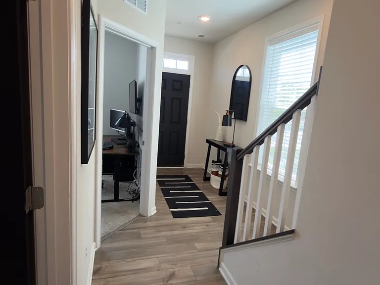 2770 Lanham Hill Cir — Photo 3