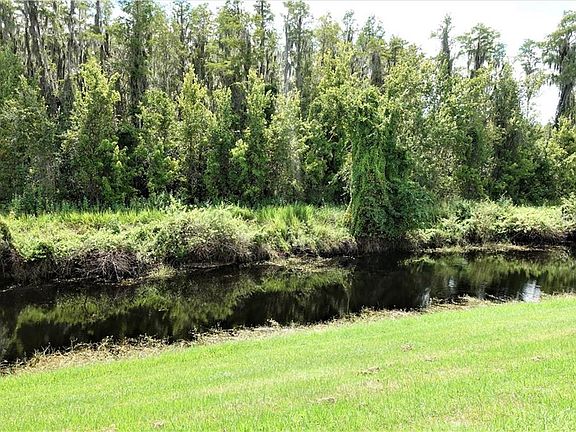 5th image of 692 Grand Canal Dr