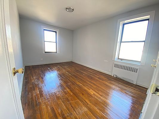 4th image of 117 E 86th St #2J