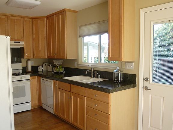 3rd image of 4942 Bel Canto Dr