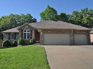 849 E Doubletree Ln, Springfield, MO 65810