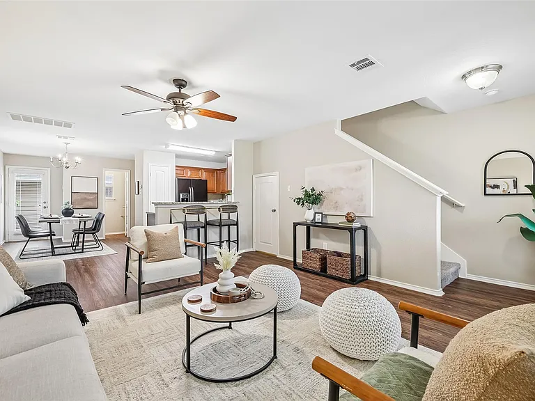 1808 Enchanted Rock Dr — Photo 3