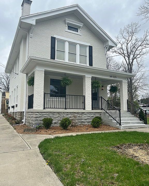2nd image of 229 W Orchard Rd