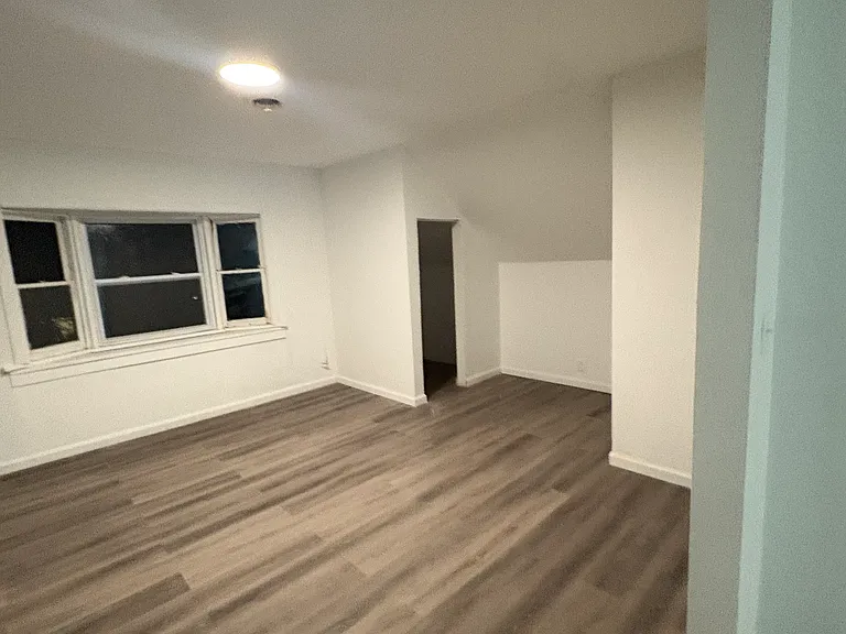 328 Reiman St #2 — Photo 7